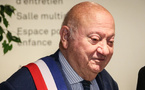 Mort d'André Santini, maire d'Issy, ancien ministre et figure truculente du centrisme
