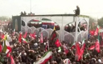 Iran: une marée humaine dans la ville sainte de Qom au quatrième jour des obsèques d'Ali Khamenei