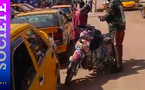 Kaolack : un taxi percute une moto, le chauffeur rattrapé après sa fuite