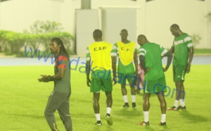 Entraînement des Lions : Aliou Cissé va-t-il faire tourner son banc face à l’Algérie ?