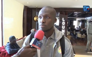 En route pour Paris, Moussa sow donne des gages pour la Russie