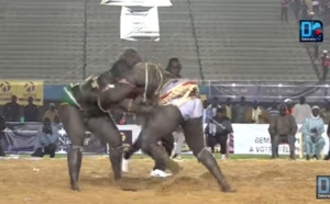 VIDEO : Victoire de Balla Gaye 2 sur décision arbitrale