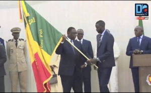 [REPLAY-CM 2018] Revivez la cérémonie de remise du drapeau à l'équipe nationale de Football