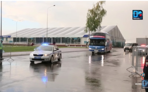 Coupe du monde : Les Lions arrivés à l'aéroport de Kaluga sous la pluie, en boubou traditionnelle