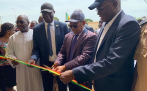 Le président de la CAF Ahmad Ahmad et Matar Bâ ont procédé à l’inauguration du Complexe Sportif de Guéréo.