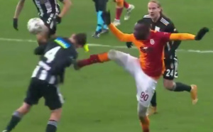 Super Lig / Galatasaray : Mbaye Diagne écope d'un carton rouge contre Besiktas.
