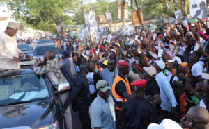 Accueil populaire de Macky Sall à Tivaouane