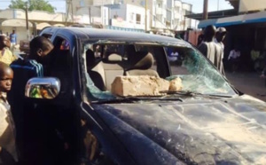 DERNIÈRE MINUTE/TOUBA : Sa voiture caillassée, Cissé Lo dégaine son pistolet et tire...