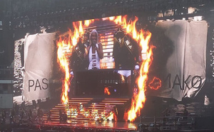 « Au niveau d’un show à la Beyoncé » : Aya Nakamura dompte le Stade de France et réunit 220 000 spectateurs en trois jours