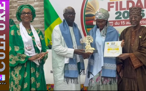 Fildak : la journaliste Astou Mbène Thioub distinguée pour son engagement auprès des enfants et des livres