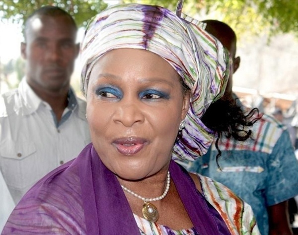 Après sa condamnation, Aïda Ndiongue parle d’acharnement, réaffirme son ancrage au PDS et loue sa fraternité avec Macky Sall  