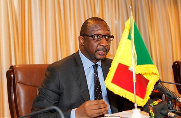 Mali: le ministre de la Défense limogé après la prise d'une ville par des jihadistes