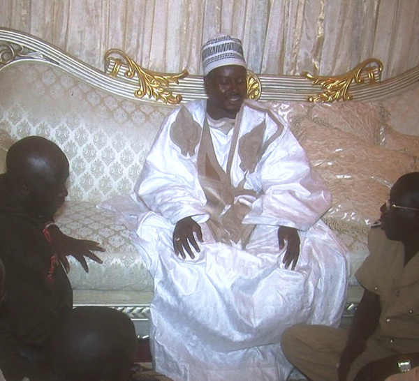 FACE AU CALVAIRE DES POPULATIONS - Cheikh Bass Abdou Khadre prêt à louer des camions de vidange