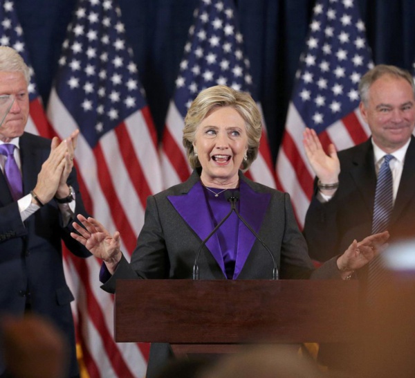 DÉCLARATION DE HILLARY CLINTON APRÈS LA DÉFAITE : "J’espère que Trump sera un président qui travaillera pour tous les américains, la défaite a été très douloureuse et elle le restera pour longtemps"