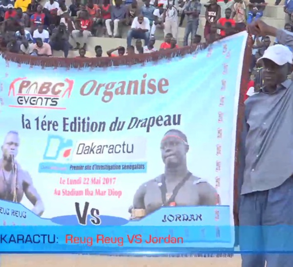 Revivez sur Dakaractu, le combat de lutte Reug Reug contre Jordan, au Stadium Iba Mar Diop