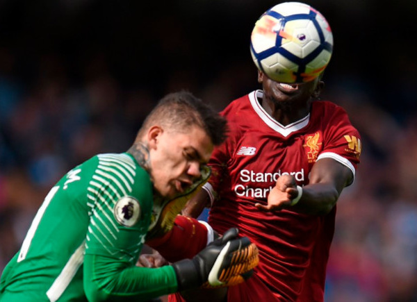 Manchester City/Liverpool : Mané voit rouge à la 37 mn après un jeu dangereux sur le gardien des citizens