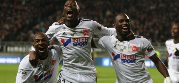 But de Moussa Konaté : Metz-Amiens (0-2)