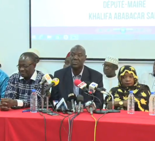 [REPLAY] Revivez la conférence de presse des proches de Khalifa Sall