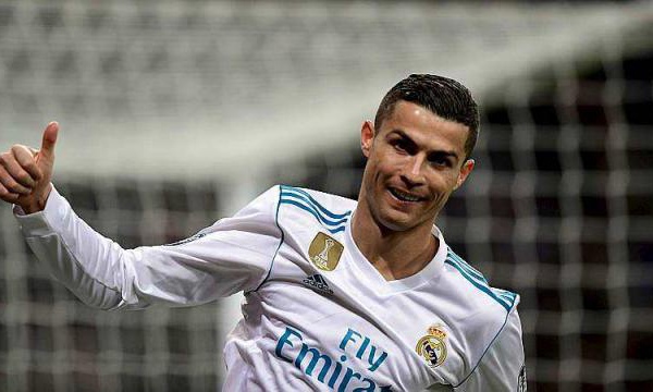 CR7 fête son Ballon d'Or par un doublé