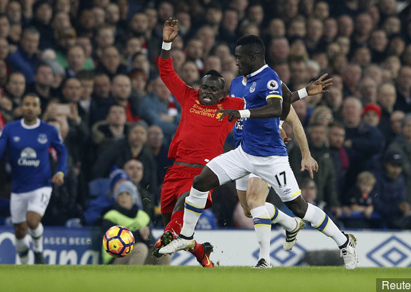 Duel sénégalais entre Everton et Liverpool : Sadio Mané et Gana Guèye dos à dos