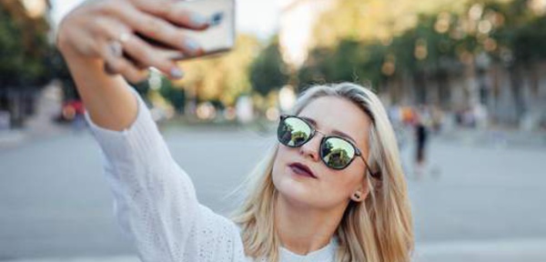 L'addiction aux selfies reconnue comme une maladie mentale