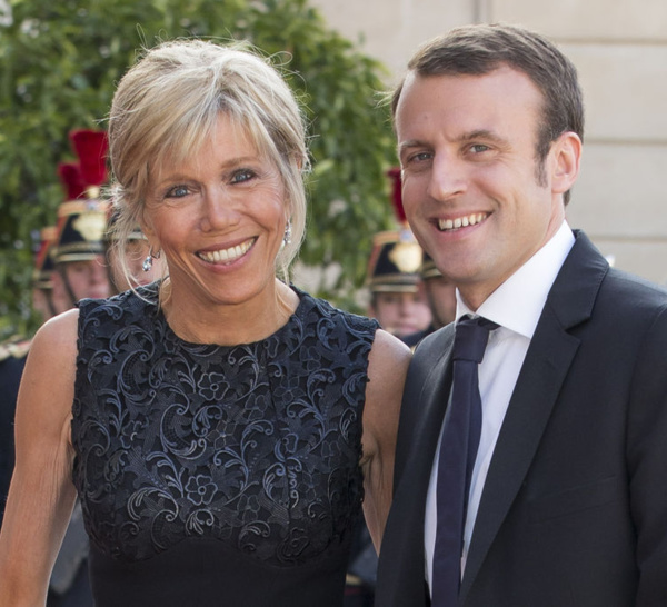 Quand Brigitte et Emmanuel Macron sortaient en cachette : morceaux choisis d’un nouveau brûlot