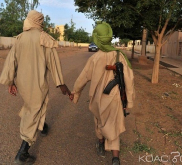 Lutte anti-terroriste : révélations sur le triangle stratégique Sénégal-France-Mauritanie (Jeune Afrique)  