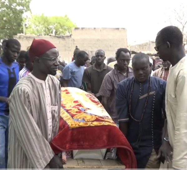 (Reportage) Obsèques du Sénégalais tué en Italie : Mont-Rolland pleure son "Idy", la Diaspora réclame un meilleur sort