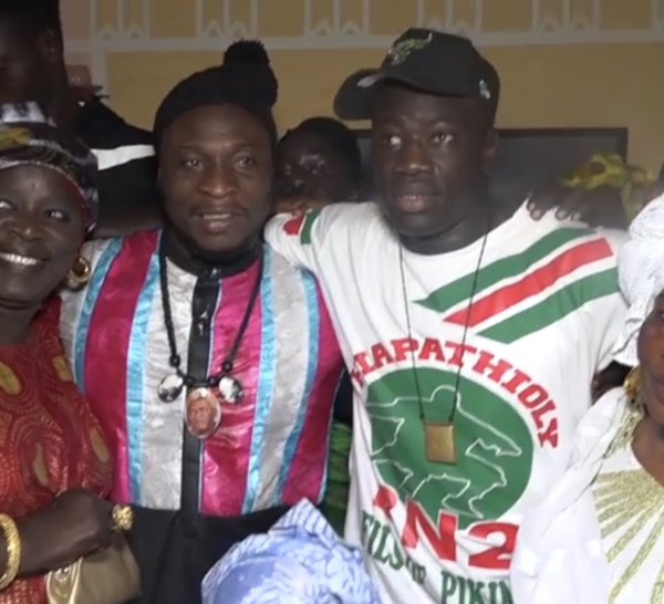 "Conflit" Ama/Boy Niang : Les mamans des deux lutteurs calment les ardeurs