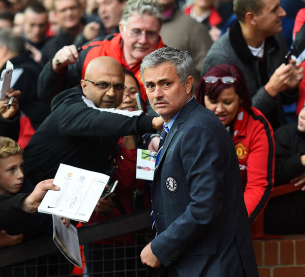 Manchester United : les joueurs ne supportent plus la méthode Mourinho