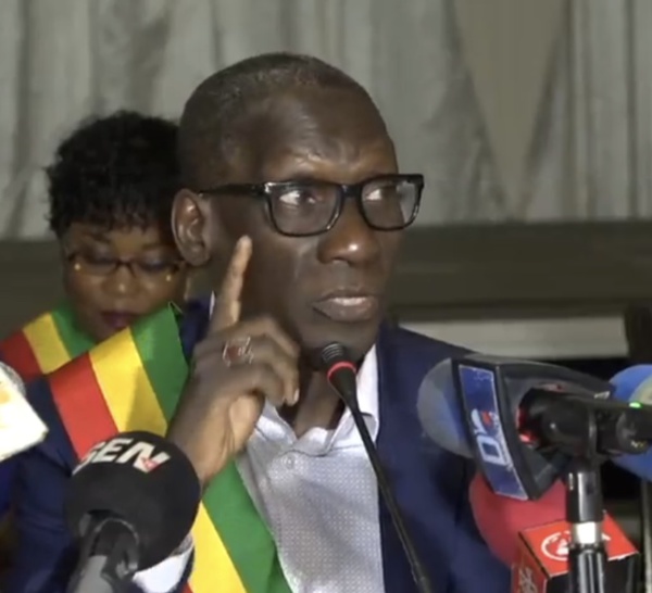 Mamadou Diop Decroix avertit le régime : « S’ils sont prêts à sortir l’armée, la police et la gendarmerie pour massacrer les Sénégalais, nous sommes prêts à aller là-bas et à nous faire massacrer »