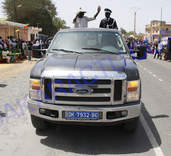 (Images): le défilé du 4 Avril à Ngoudiane