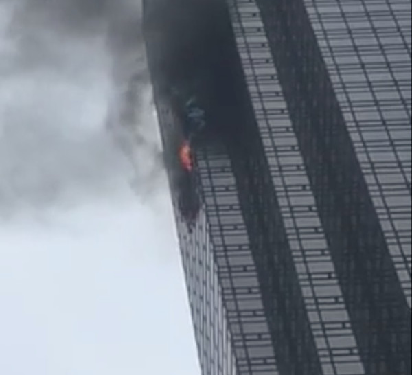 URGENT : Incendie au Trump Tower de New York, là où logent la femme et le fils du président américain