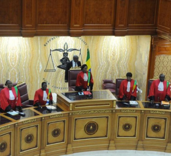 Gabon : la Cour constitutionnelle dissout l'Assemblée et fait démissionner le gouvernement