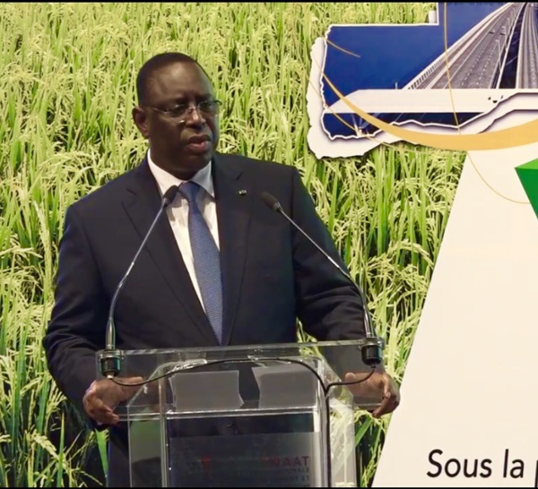 1ère édition de la CNAAT : Des aéroports secondaires seront réhabilités (Macky Sall)
