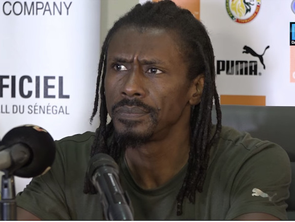 Aliou Cissé recadre El Hadji Diouf et consorts : "Qu'ils me laissent faire mon travail"