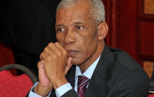 Amy Sarr Fall rend hommage à  Bruno Diatta