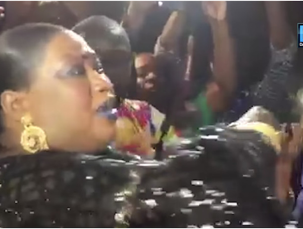 Annulation "sabar" Pape Diouf : Cette gambienne fond en larmes