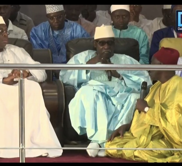 Le Khalife Général des Tidianes à Macky Sall : “Tu te comportes comme un vrai chef”