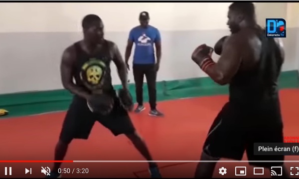 Moustapha Guèye soupçonné d’être dans le staff de Balla Gaye II (Écoutez bien la voix dans la vidéo)