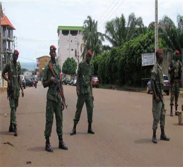 Attaque contre Alpha Condé: 37 militaires arrêtés en Guinée