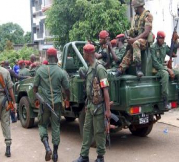 Guinée : Arrestation du beau-fils du principal opposant, Cellou Dalein Diallo.