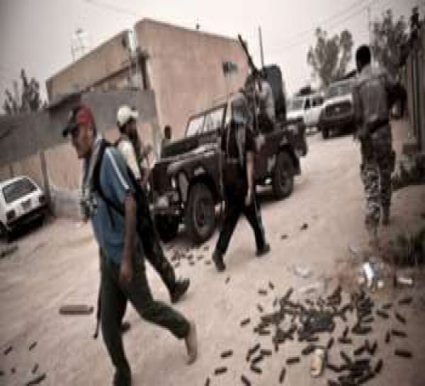 Libye : la rébellion divisée après l'assassinat du général Younes