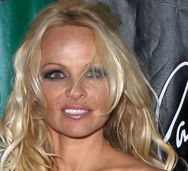 Pamela Anderson : un fan lui offre 195 000 euros