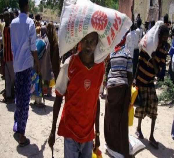 Somalie: des hommes pillent un camp de déplacés, 5 morts