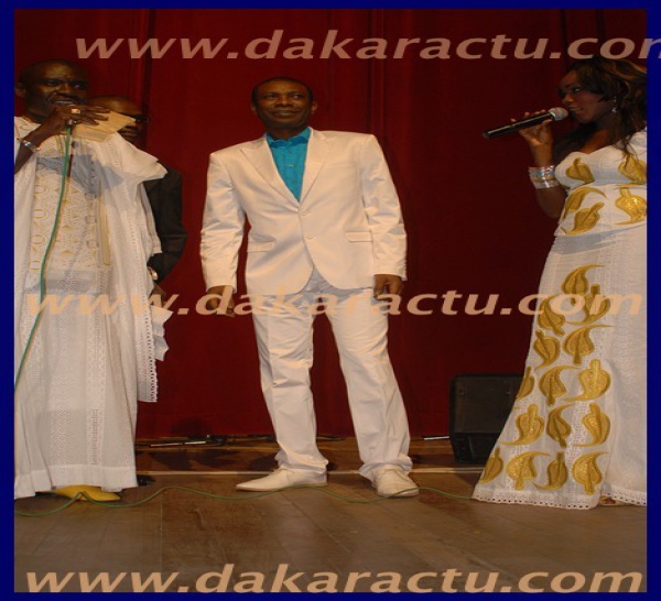 Youssou Ndour sait-il s'habiller ?