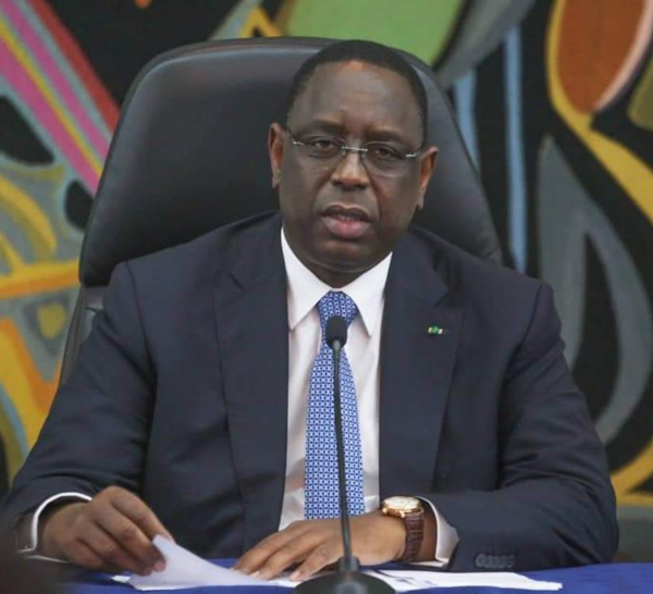 Utilisation des véhicules administratifs : Les nouvelles mesures de Macky Sall
