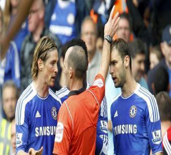 Chelsea gagne mais Fernando Torres pète les plombs