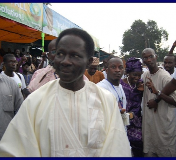 Tivaouane accueille Ibrahima Fall les pieds dans l'eau (photos). 