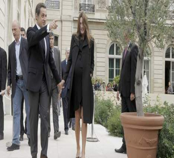 Grand luxe pour l'accouchement de Carla Bruni